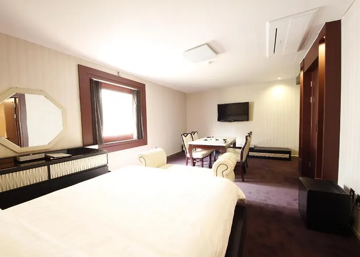 Centro Hotel Hotel 2*